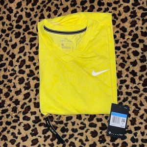 Men’s Nike Shirt